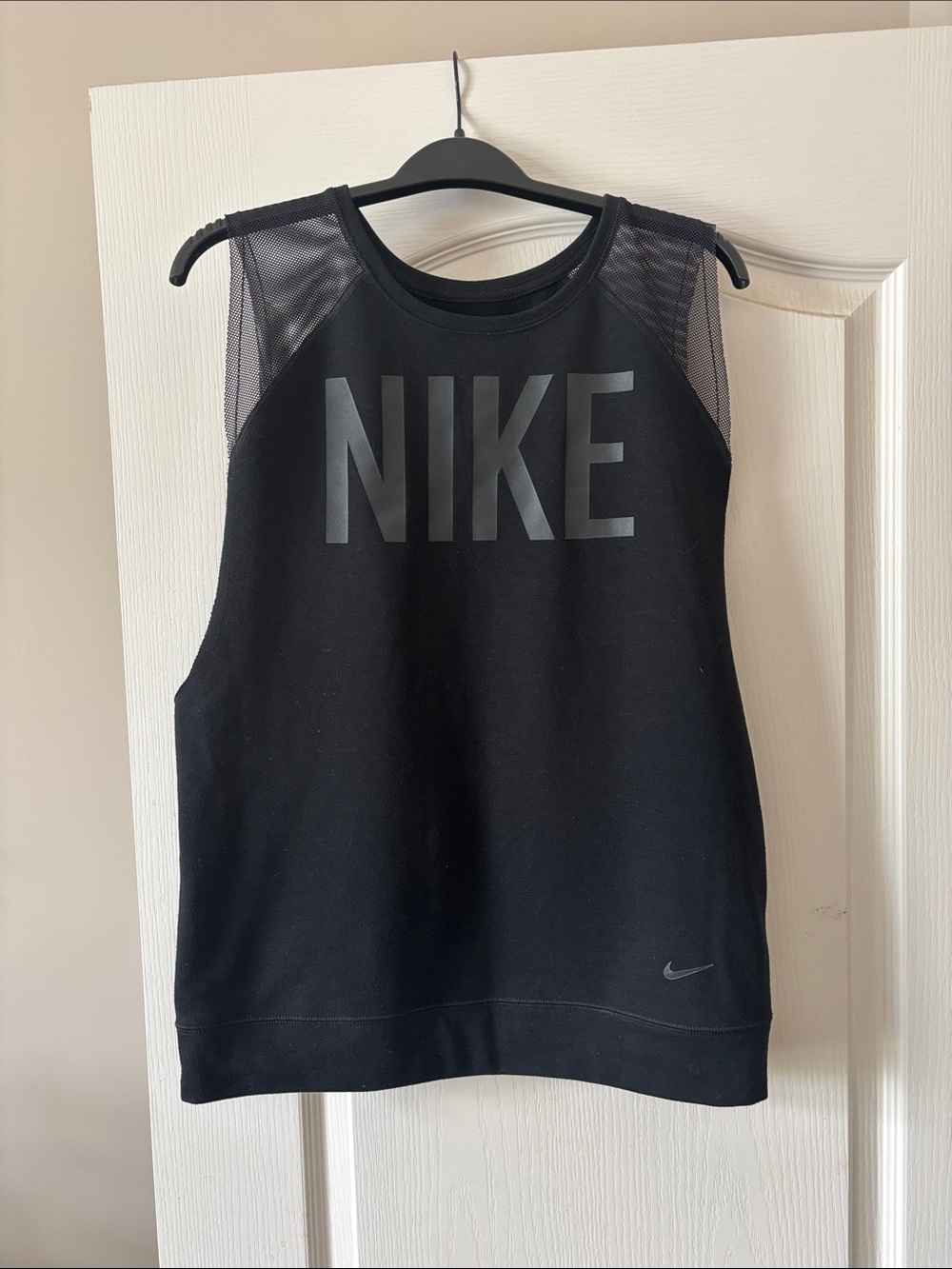 Nike Black Sleeveless Mesh-Shoulder Tank